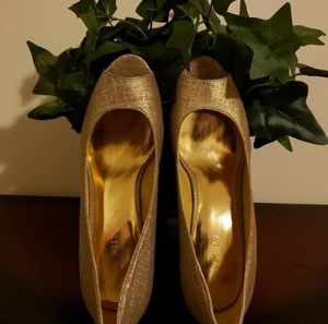 Nine West Gold peeptoe Wedge Sandals